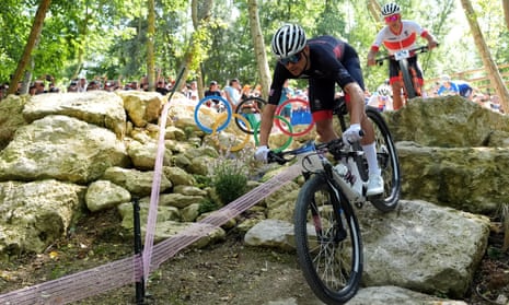 Pidcock Powers Through Puncture to Hold Onto Olympic Crown.