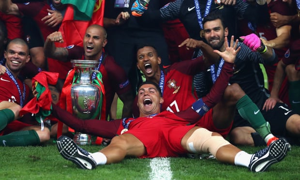 Portugal Beat France To Win Euro 16 Final With Eder S Extra Time Goal Euro 16 The Guardian Portugal Beat France To Win Euro 16 Final With Eder S Extra Time Goal Euro 16 The Guardian