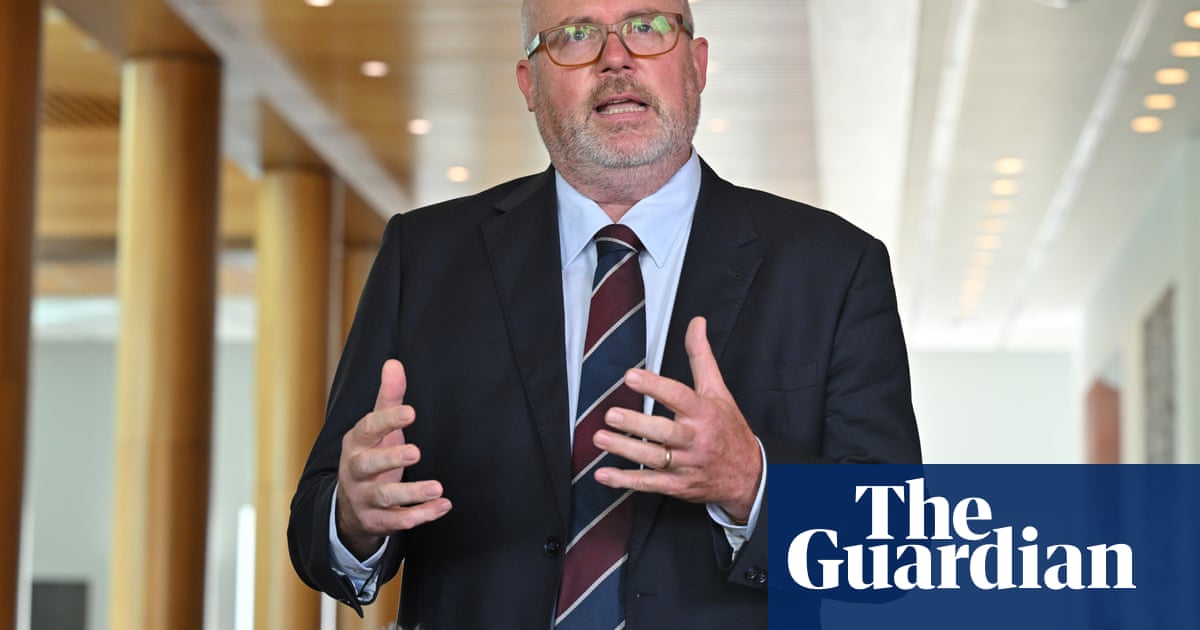 Australia Embraces AI, Seeks Global Leadership, Plans Regulation