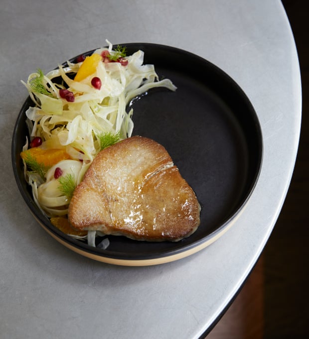 Rare seared yellow fin tuna, fennel, blood orange & pomegranate salad. Noci restaurant, Islington, London. Noci’s seared yellow fin tuna with fennel, blood orange and pomegranate salad first course: ‘Puzzlingly, ours came grilled on only one side.’