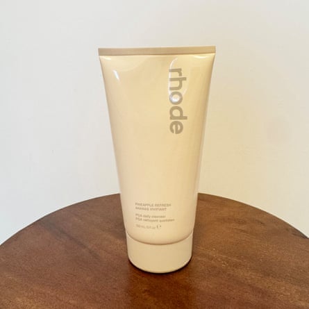 Rhode Pineapple Refresh PGA daily cleanser.