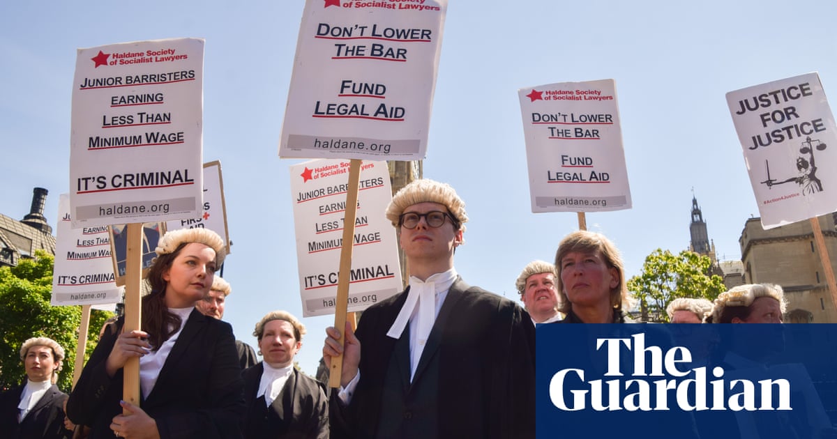 Barristers in England and Wales stage first five-day strike over legal aid funding