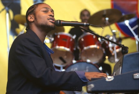 D’Angelo performing in 1996.