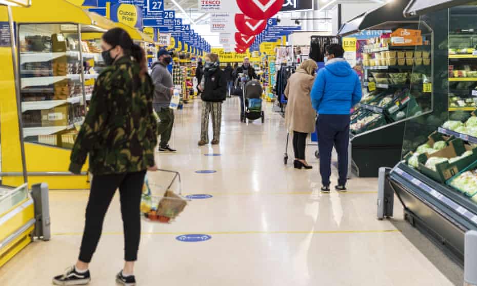 Supermarket staff report suffering from anxiety and panic attacks as a result of customer behaviour. 