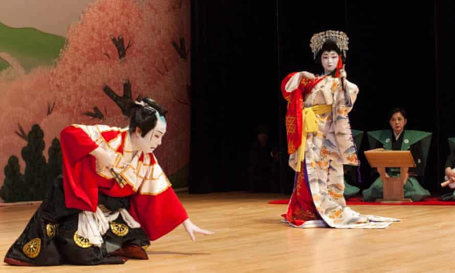 Japanese Kabuki actors Bando Kotoji (left) and Nishizako Sakurako.