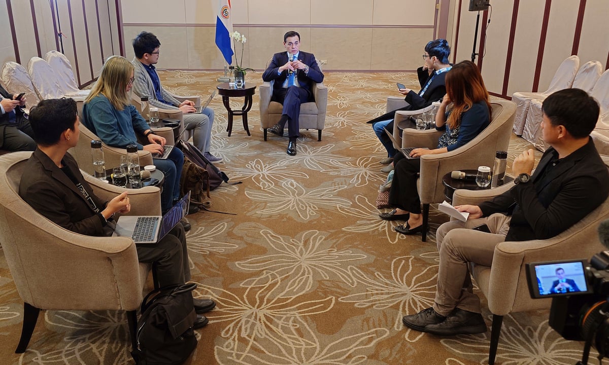 Paraguay didn't forget long term friend, at time of constant pressure from China. Paraguay didn't forget long term friend, at time of constant pressure from China.