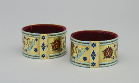 The bracelets of sincerity and wisdom.
