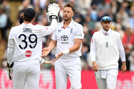 Inglaterra x Paquistão, terceiro teste de críquete masculino, primeiro dia – ao vivo