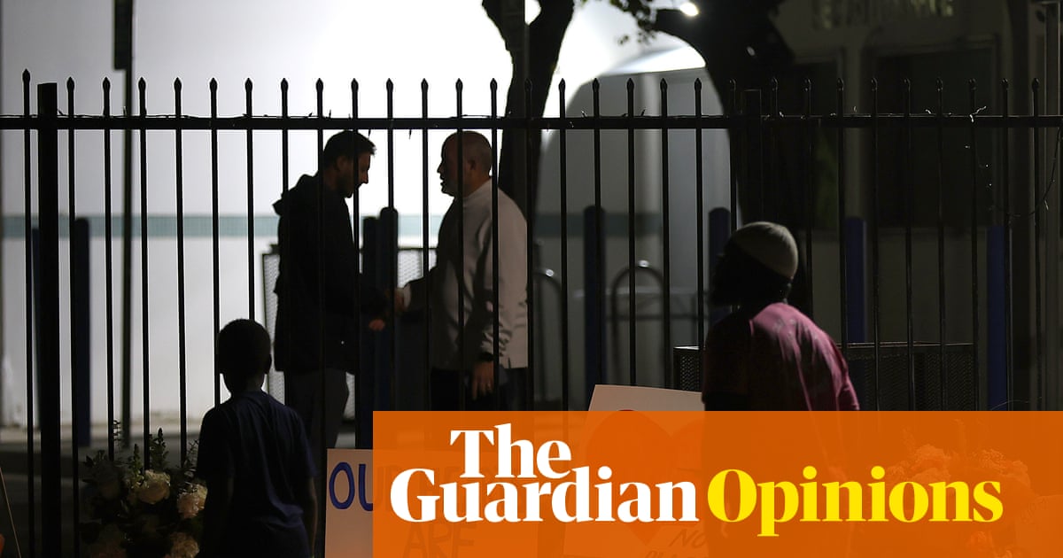Anti-Muslim hate and antisemitism are twin crises. We must confront them together | Binairfer Nowrojee