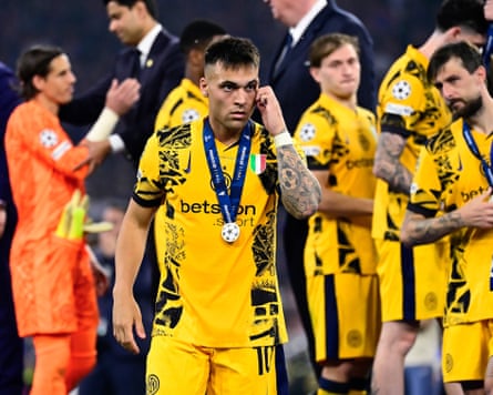Lautaro Martinez in Inter's yellow third kit.