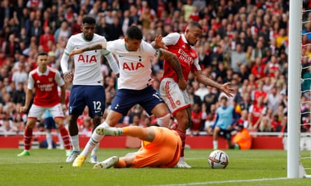 Gabriel Jesus bundles the ball home past Hugo Lloris.