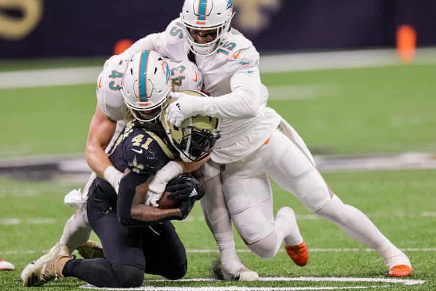 Surging Miami Dolphins hold off depleted Saints for seventh straight win | NFL