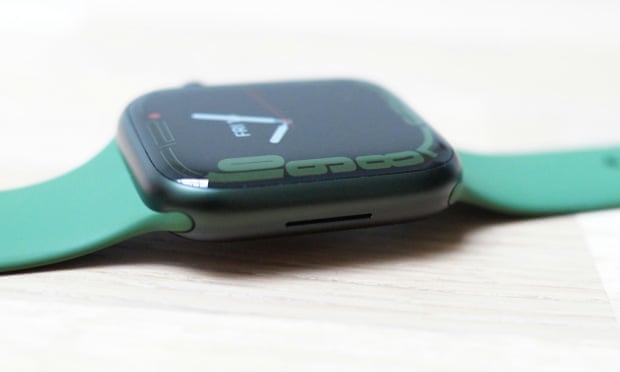 Apple Watch Series 7 review: bigger screen, faster charging, still the