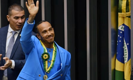 FIA president condemns dying threats towards race steward Silvia Bellot | Formulation One 1 Lewis Hamilton waves