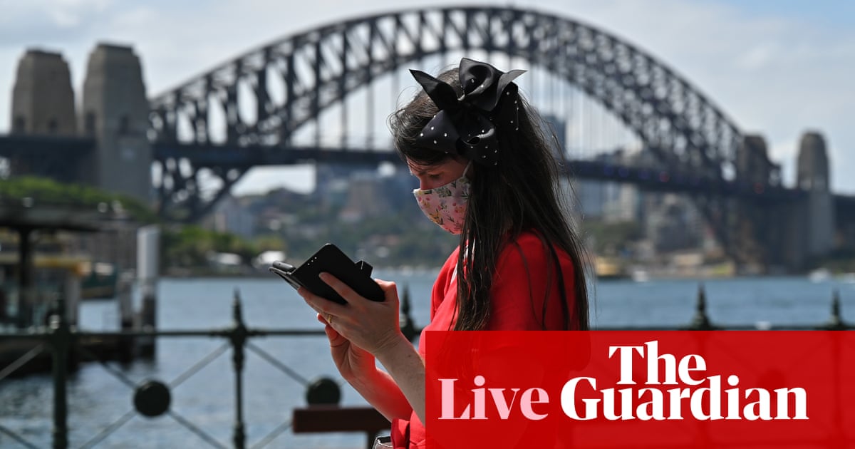 Live nuus van Australië nuus: Victoria rekords 39 Covidsterftes, NSW 35; Pfizer boosters approved for teenagers; PM responds to Grace Tame photos