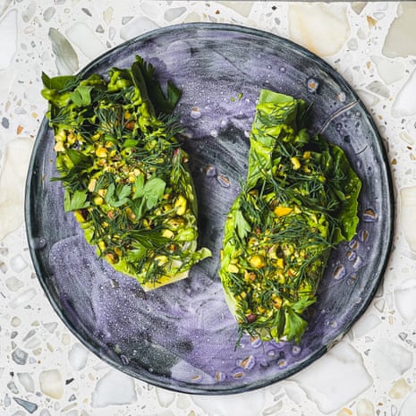 How to turn outer lettuce leaves into mayonnaise – recipe Salad