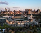 Western Bulldogs face Collingwood in AFL wildcard final at MCG