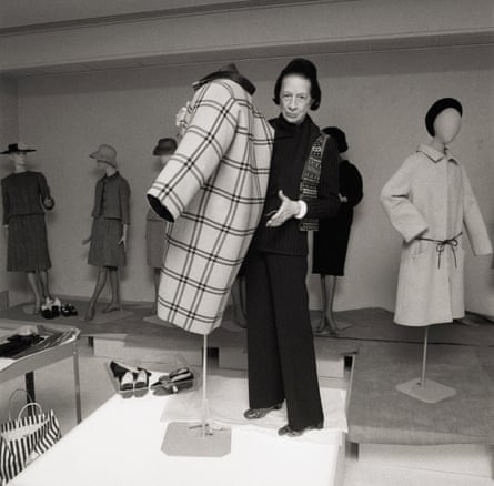 Diana Vreeland shows off a one seam coat by Balenciaga, New York, 1973