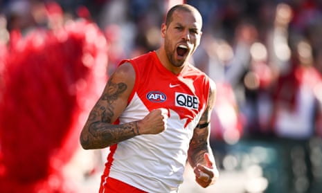 Lance Franklin celebrates kicking another goal during the Rd 22 match between the Sydney Swans and the Collingwood Magpies at the Sydney Cricket Ground.
