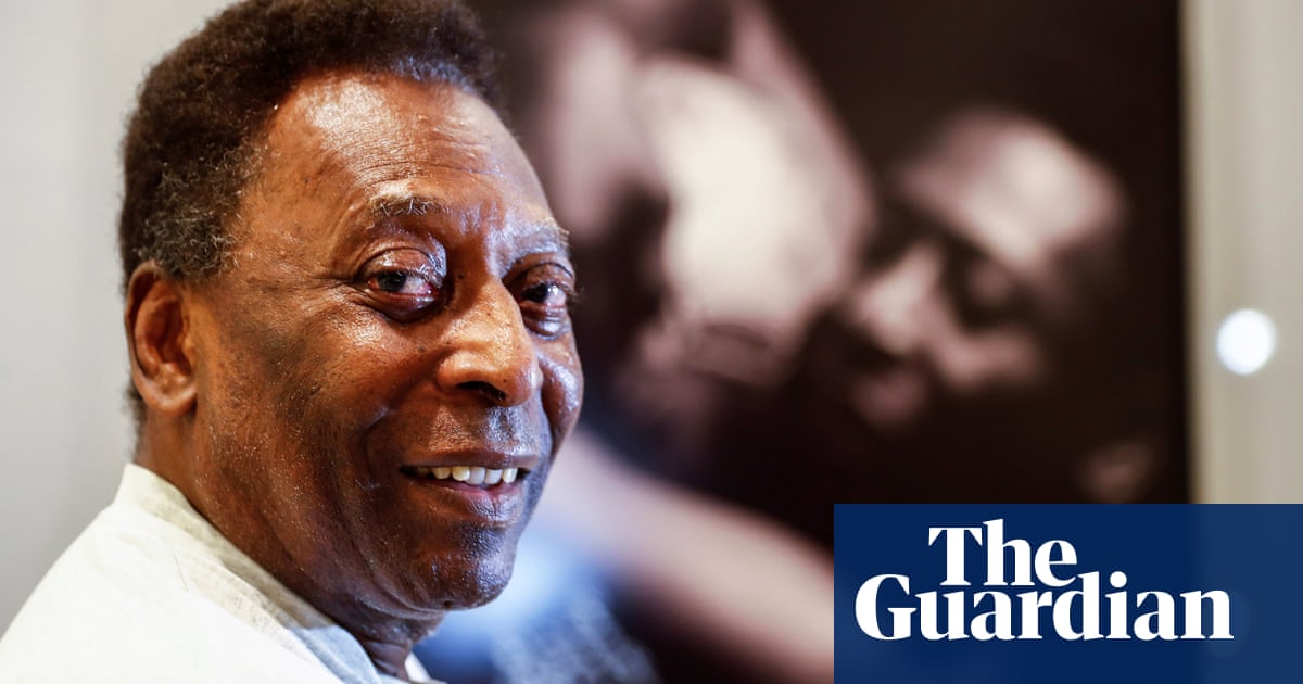 Pelé is depressed and has become a recluse, says his son in interview