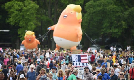 Trump 'baby' balloon above sea of anti-trump protesters in Scotland