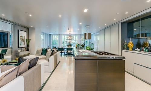 Chinese Tycoon Agrees To Buy London Mansion For Record 0m Business The Guardian