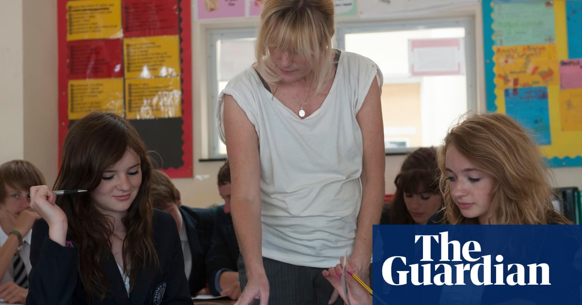 AI Transforms Education, Workforce, Hiring Across UK, US
