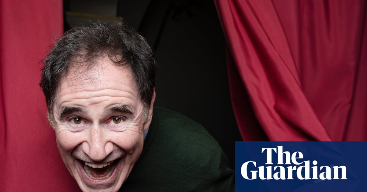 ‘I’m a big bear. I lumber’: showbiz superstar Richard Kind on delivering performances you can see from space