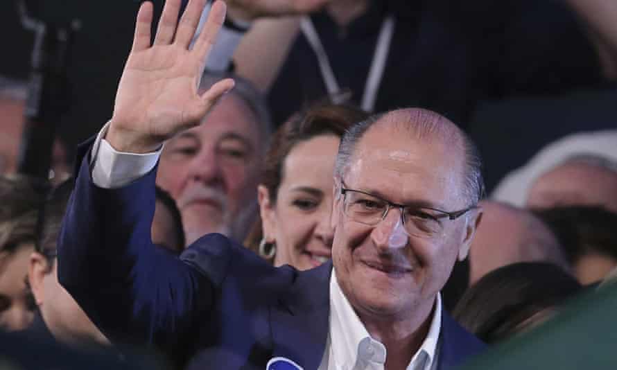 Geraldo Alckmin is accused of taking funds from the construction company Odebrecht.