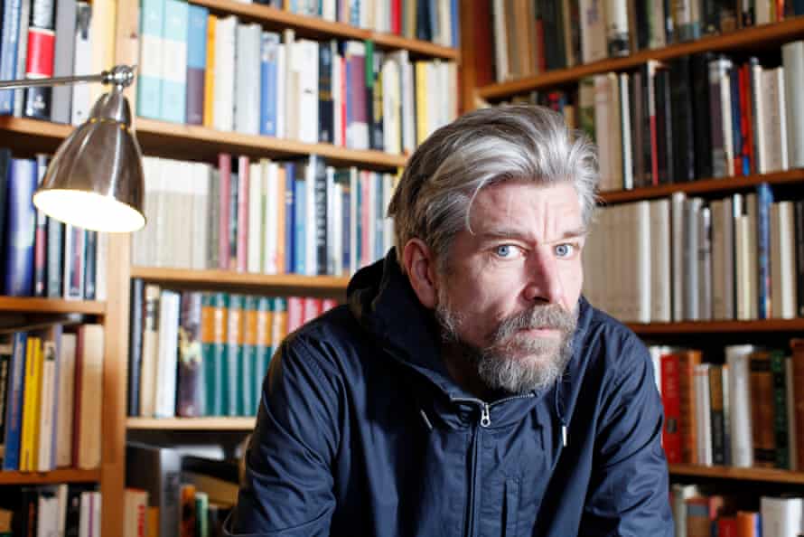 Karl Ove KnausgĂ¥rd