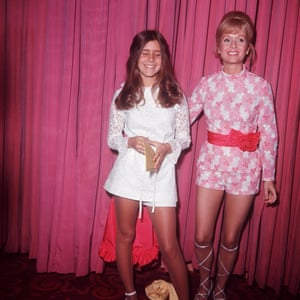 Carrie Fisher and Debbie Reynolds in 1971