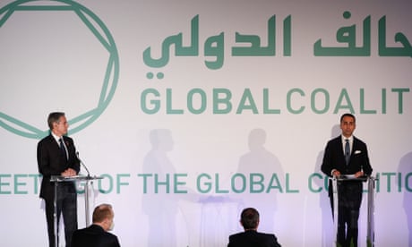 Antony Blinken (left) and the Italian foreign minister, Luigi Di Maio, hold a joint news conference in Rome.