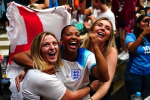 London, UK. England fans celebrate the second England goal scored by Lauren Hemp during a screening of the FIFA Women’s World Cup 2023 semi-final between Australia and England.