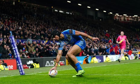Samoa's Stephen Crichton scores his team's second try of the match.