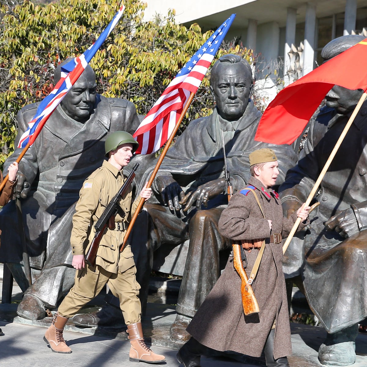 Landmark Second World War Ceremony In Moscow Poses Dilemma For Uk And Us Second World War The Guardian
