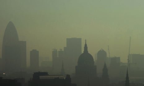 Lodon’s smoggy skyline. King’s College researchers found that more than more than 9,000 people die in London each year from dust and nitrogen dioxide in the air.