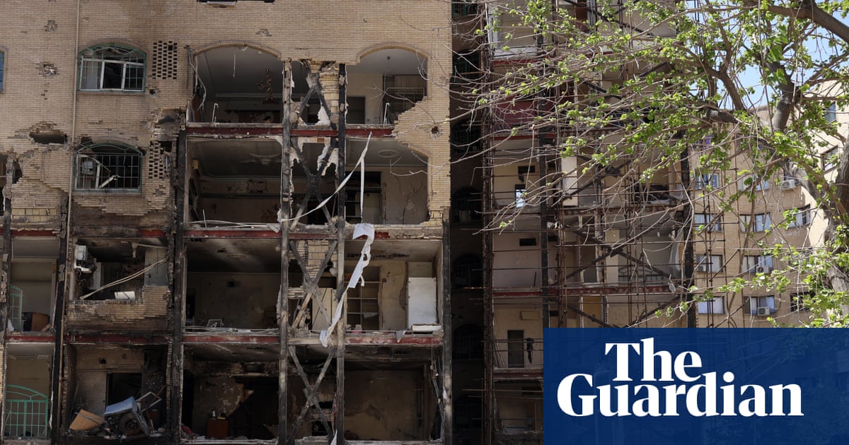 US House narrowly rejects war powers resolution as dissent grows