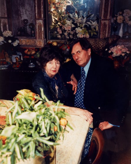 Lewis Morley ‘Margaret Olley and Barry Humphries’ 1996, Margaret Olley archive, National Art Archive, Art Gallery of New South Wales © Lewis Morley/National Media Museum/Science & Society Picture Library, image © Art Gallery of New South Wales