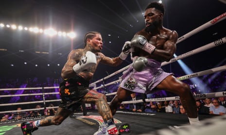 Gervonta Davis ends 421-day layoff with eight-round destruction of Frank  Martin | Gervonta Davis | The Guardian