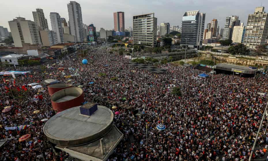 Aerial view of a demonstration against presidential candidate Jair Bolsonaro.