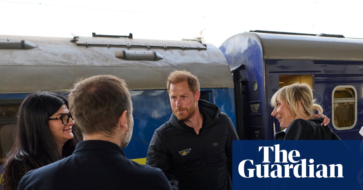 Prince Harry makes surprise visit to Ukraine pledging support for thousands injured in war