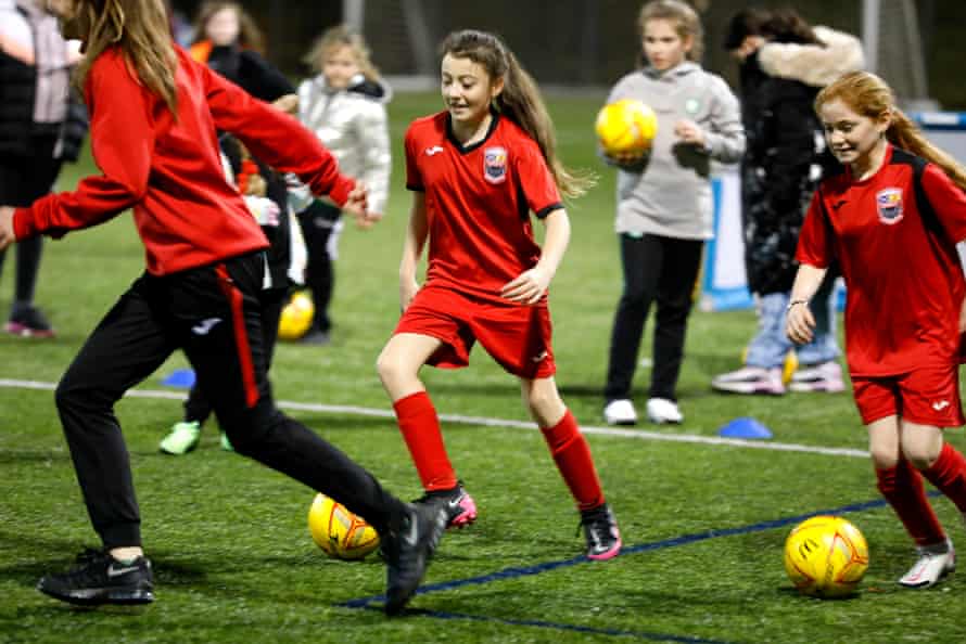 Girls at a Drumchapel United training session in November 2020.