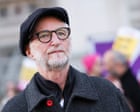 Billy Bragg calls for big turnout at London march against far right