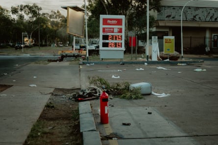 A service station near the Alice Springs hospital had smashed windows on Friday morning.