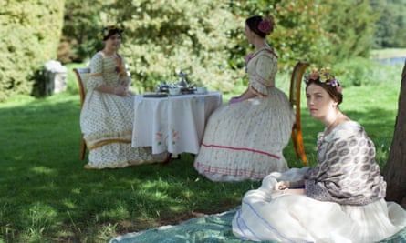 Gresham sisters enjoy tea