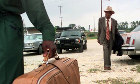 Tuskegee Syphilis Study participant Fred Simmons on his way to the White House in 1997, where Bill Clinton issued an apology to survivors of the study.