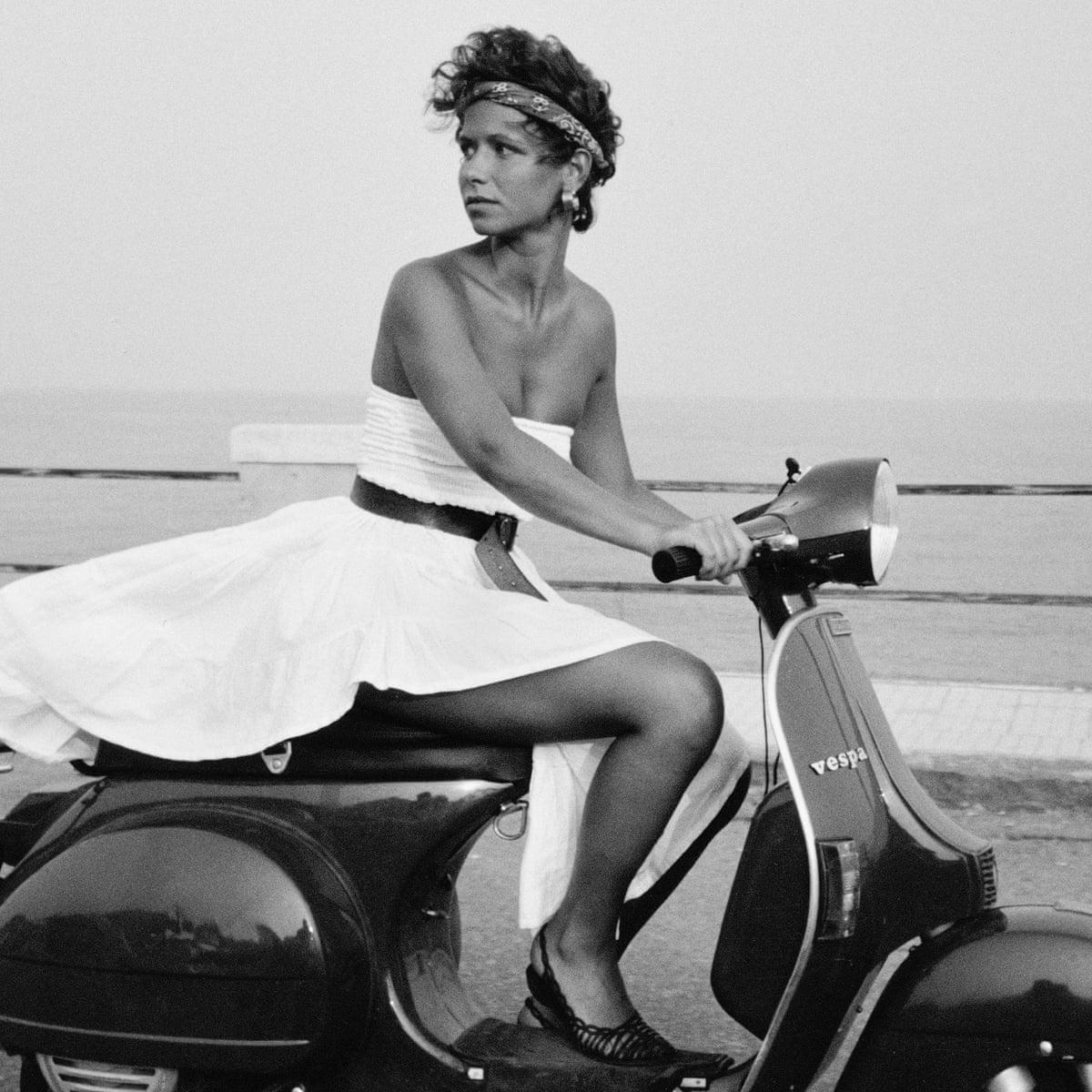 Days Of La Dolce Vita Claude Nori S Images Of Italians On Holiday Art And Design The Guardian