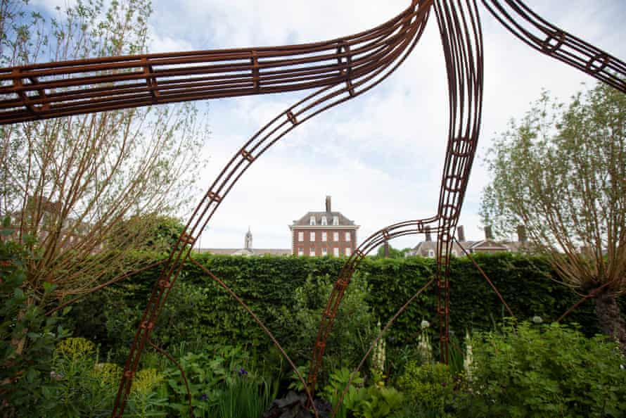 Honouring each Mangrove Nine member, nine main corten steel rebar roots combine to form a sanctuary where people can connect with nature