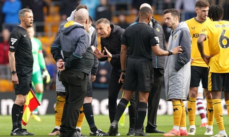 Wolves' Gary O'Neil charged by FA after criticising 'scandalous' refereeing  | Wolverhampton Wanderers | The Guardian
