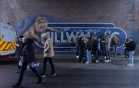 A Millwall mural extracurricular nan Den.